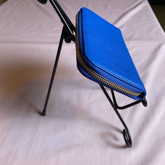 Roberto Cavalli Blue Pebbled Leather Wallet - Picture 8 of 15